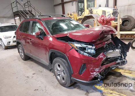 2024 Toyota Rav4 Hybrid Xle z USA, uszkodzony, nr VIN 2T3RWRFV5RW224094